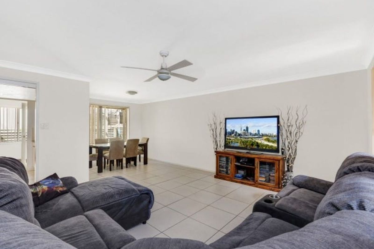 2 / 14 Wagners Place, Mardi