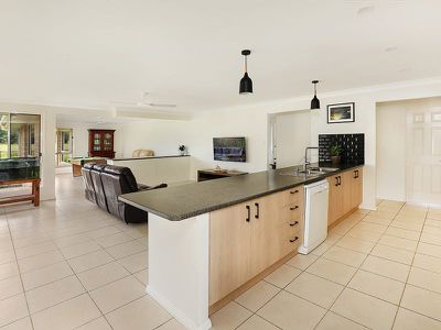 1 Rungert Court, Mooloolah Valley