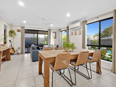 7 Karora Road, Beachmere