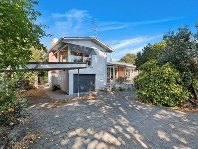 90 Moffat Drive, Lincoln