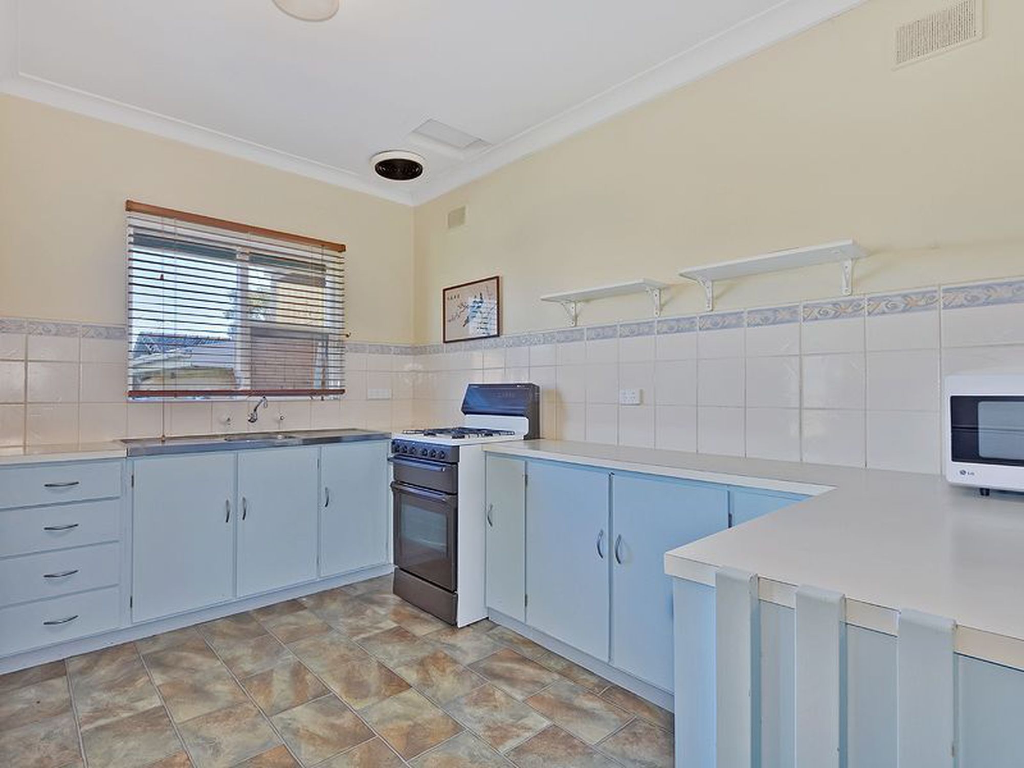 16 Alcheringa Drive, Rostrevor