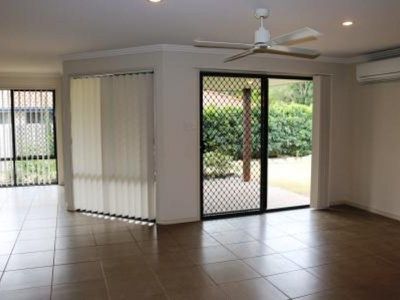 17 Rochester Court, Urraween