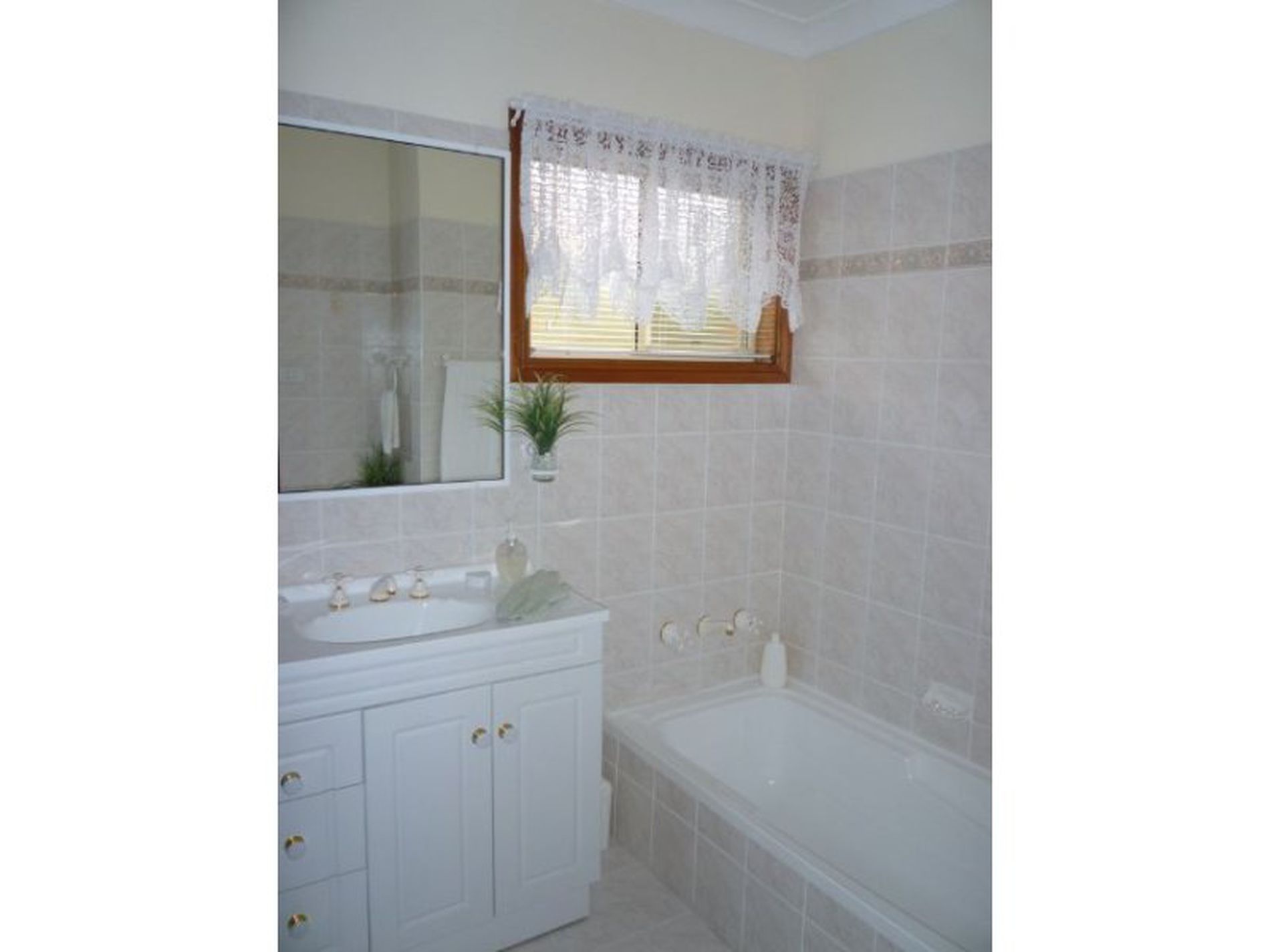 33 Leo Drive, Narrawallee