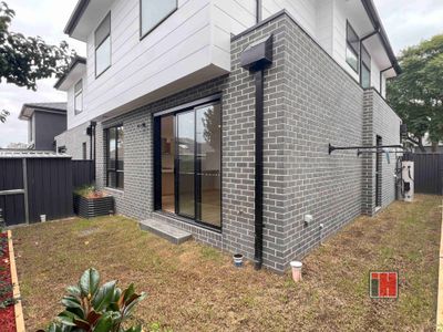 8A Norma Court, Avondale Heights