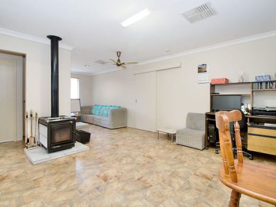 8 Maitland Close , Cooloongup