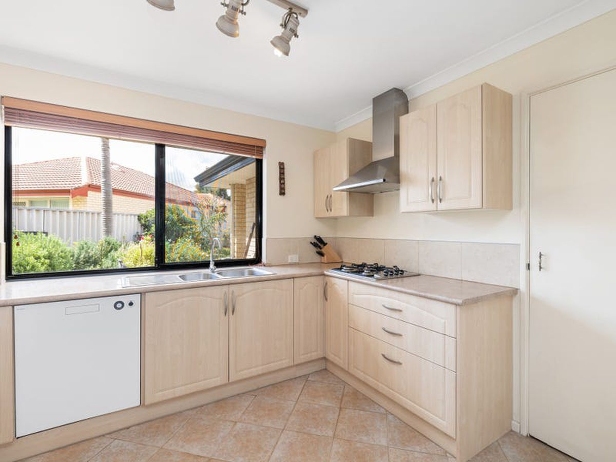 5 Amarina Close, Kenwick