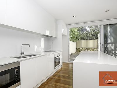 5 / 49 HAMPTON CIRCUIT, Yarralumla