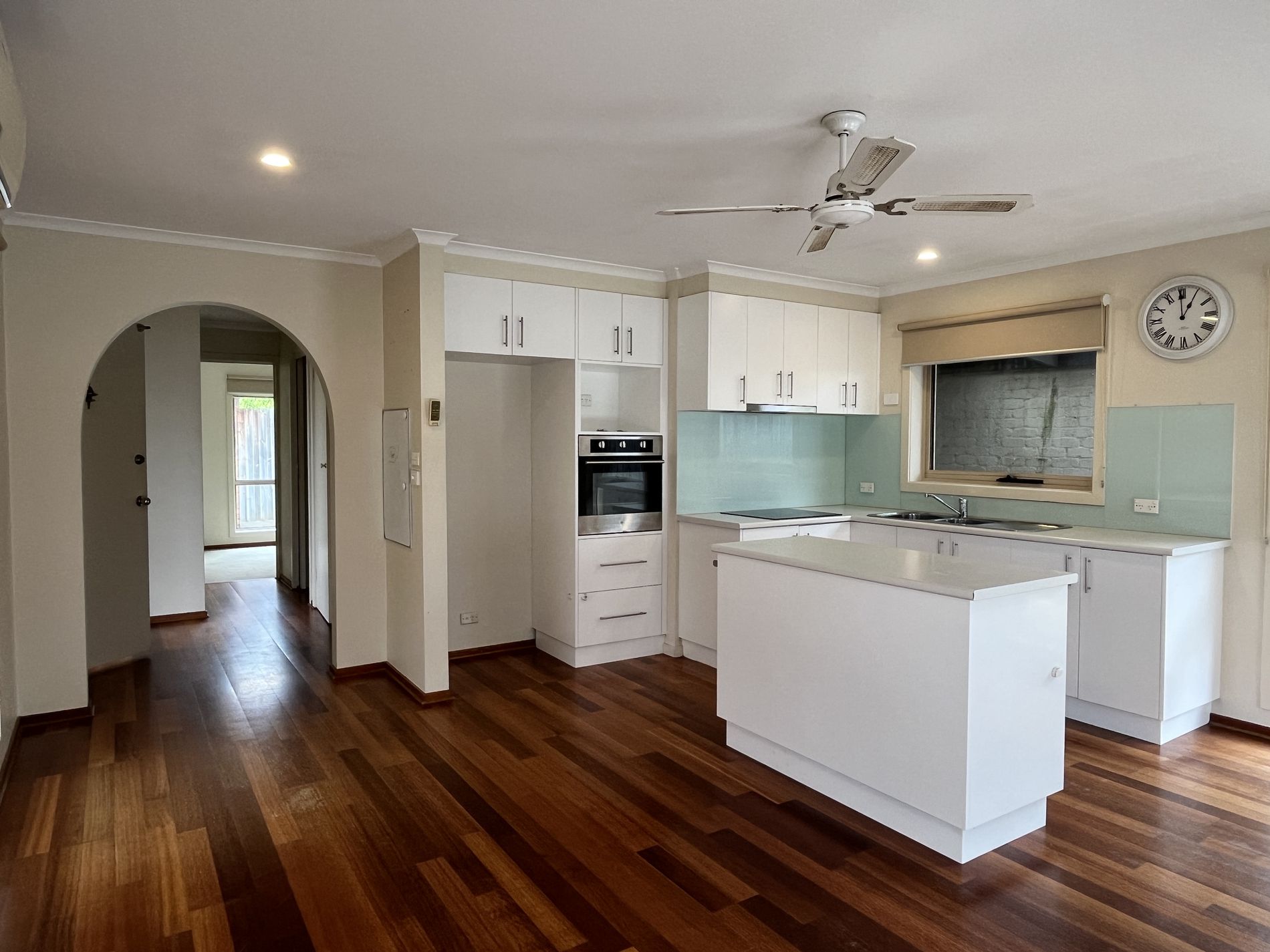 1 / 24 Cornthwaite Crescent, Leopold