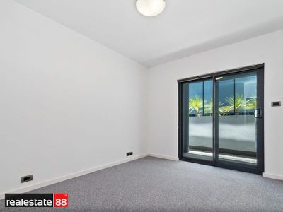3 / 98 Terrace Road, East Perth