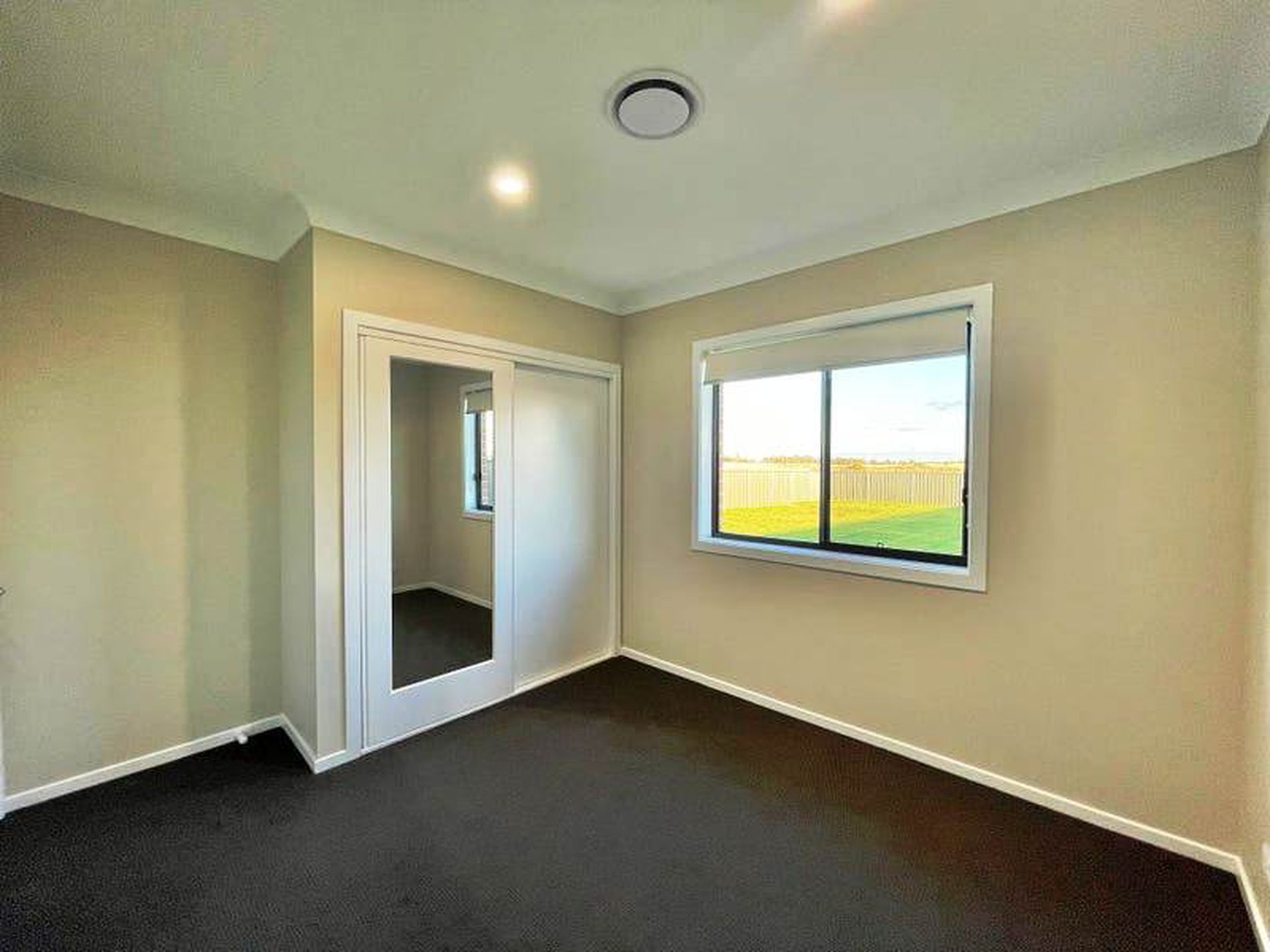 35 Federation Boulevard, Forbes