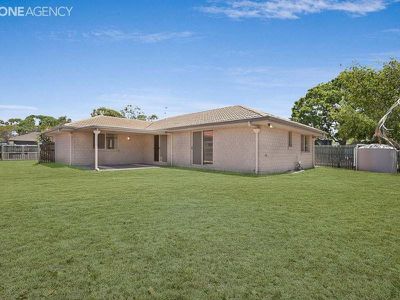 27 Topaz Circuit, Urangan