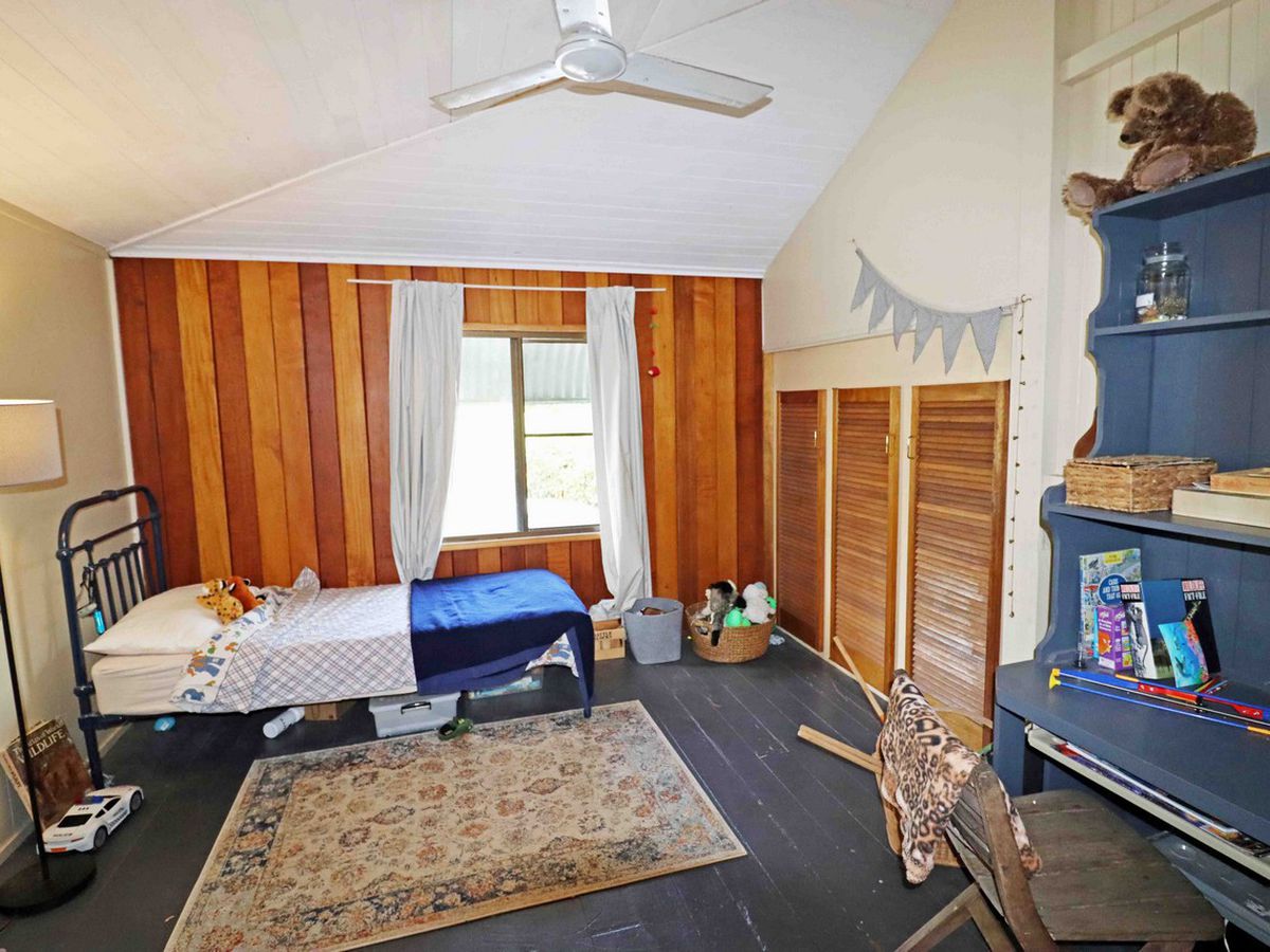 12 Moffat Street East, Herberton