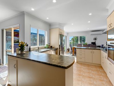 7 Omana Avenue, Shelly Beach, Helensville