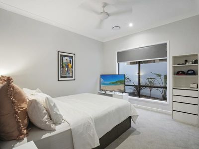 90 Bamboo Avenue, Benowa