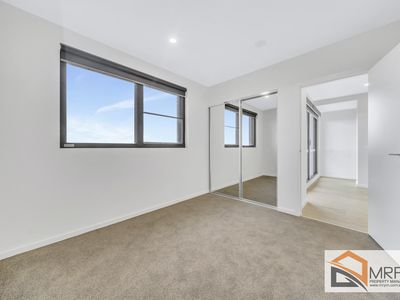 301 / 23 Russell St , Essendon