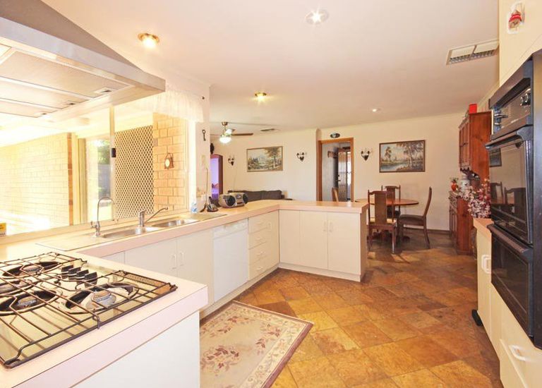 11 Jupiter Street, Hallett Cove
