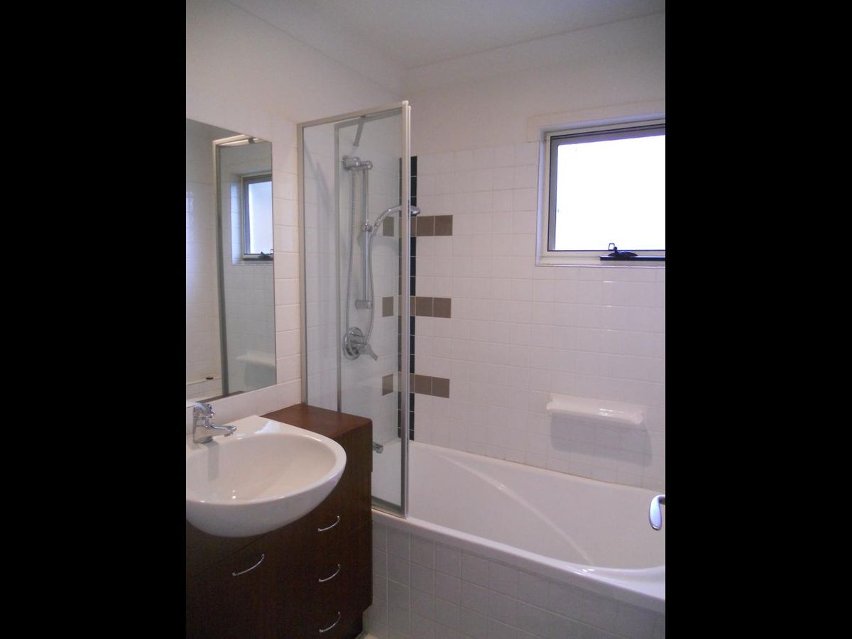 1 / 11 Indooroopilly Road, Taringa