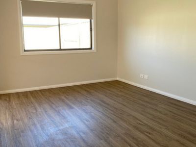 13A Turon Crescent, Dubbo