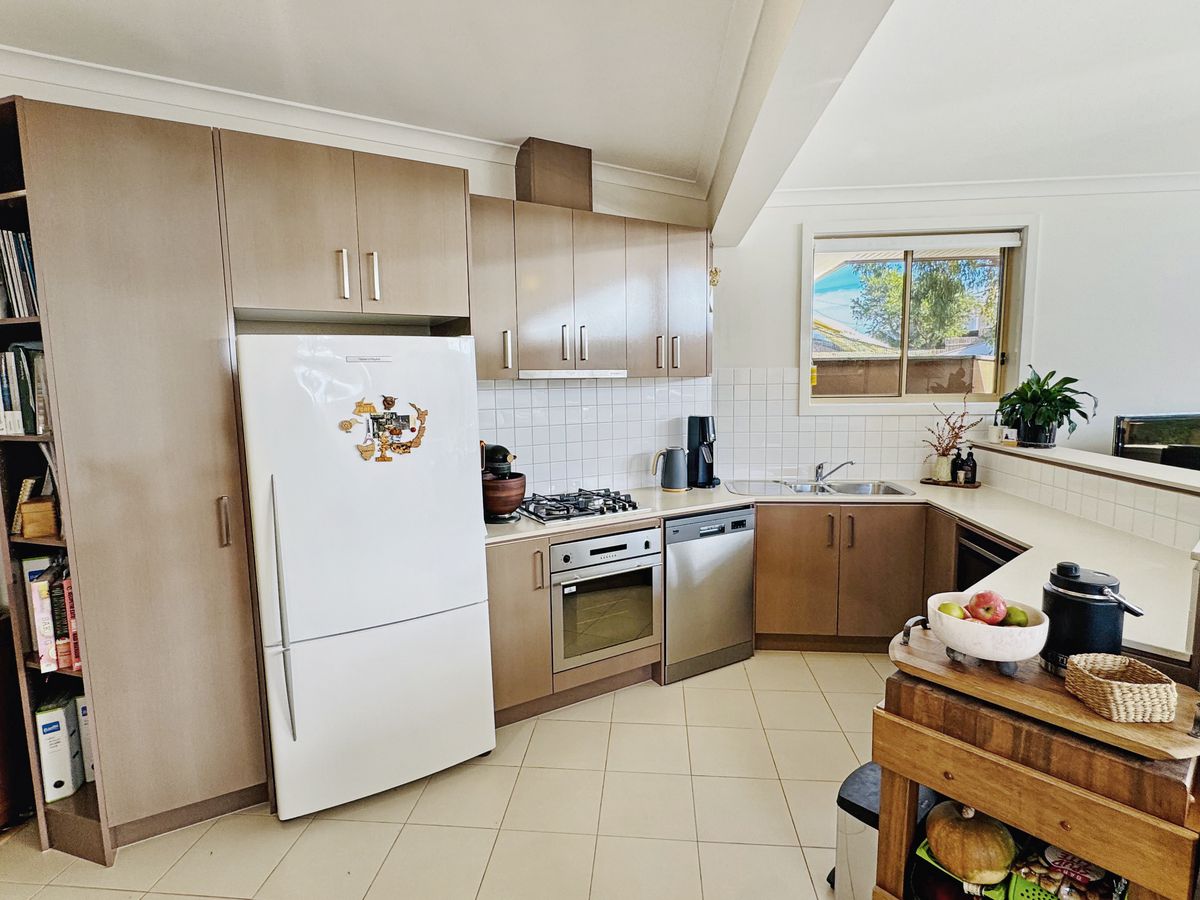 7 Lancaster Close, Portland, VIC, Portland - Thumbnail 4