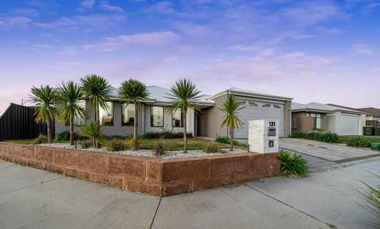 121 Boomerang Loop, Banksia Grove