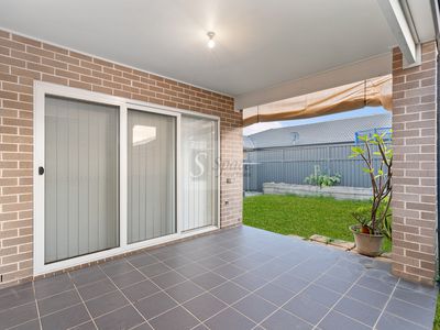 16 Venturer Parade, Leppington