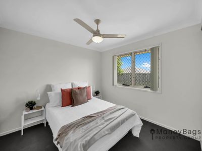 4 Phoebe Way, Gleneagle