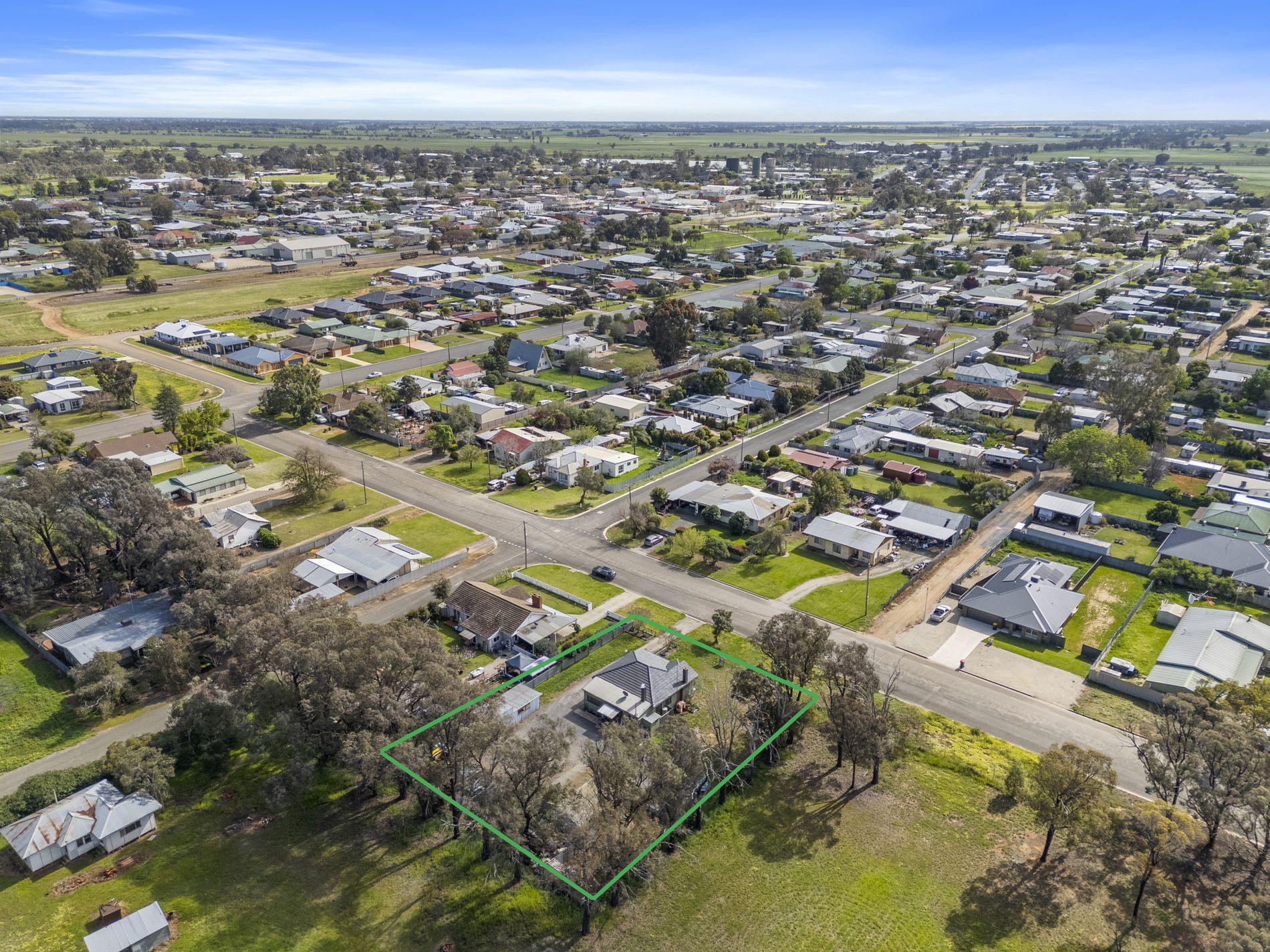 8 Osborne Street, Finley