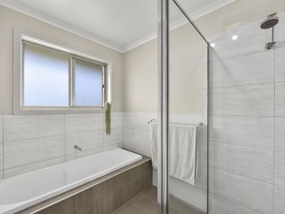 42 Hakea Drive, Millicent