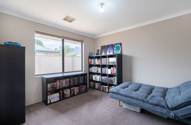 10 Pavonia Parade, Baldivis