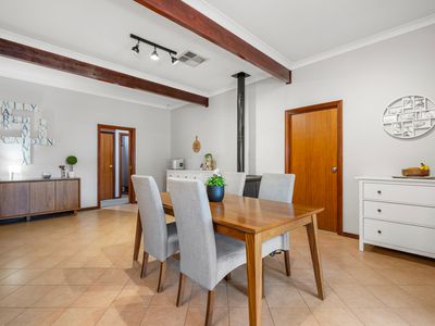 7 Montgomery Lane, Hannans