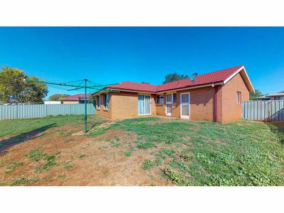 10 Provan Place, Dubbo