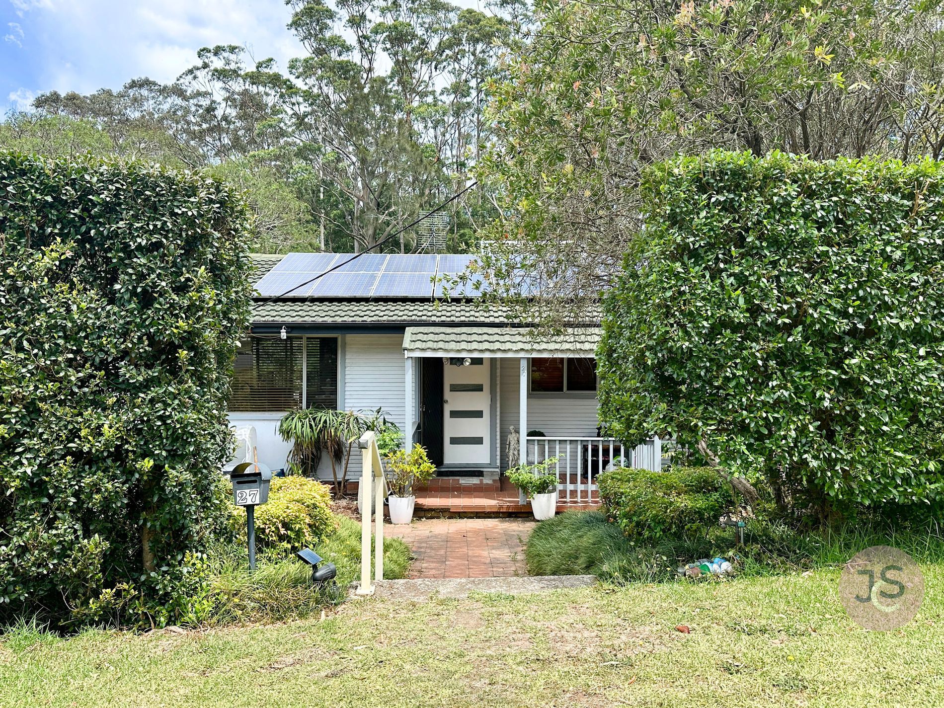 27 CAMBRIDGE DRIVE, Garden Suburb