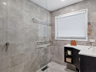 4 / 153 High Street, Seymour