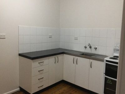 1 / 4 Banksia Avenue, Windang