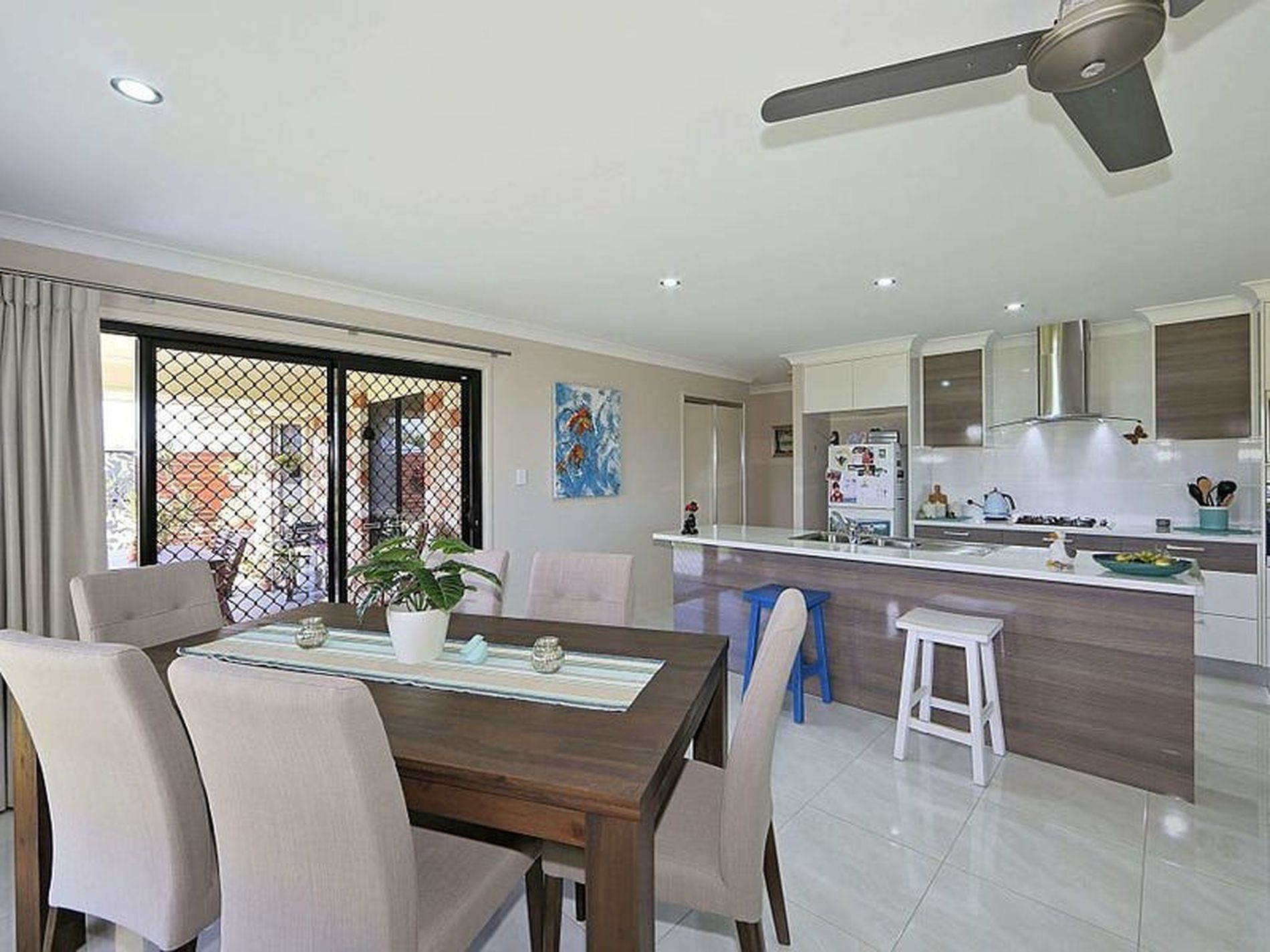 1 Sundew Ct, Woodgate