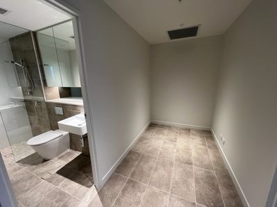 208 / 2 Fordham Way, Oran Park