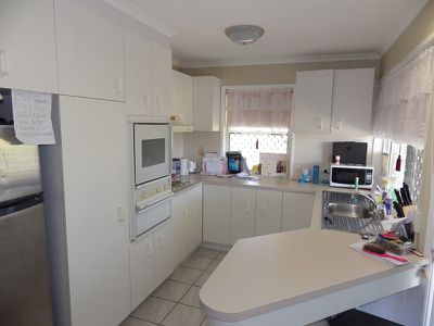 1 / 8 Kingston Way, Raceview