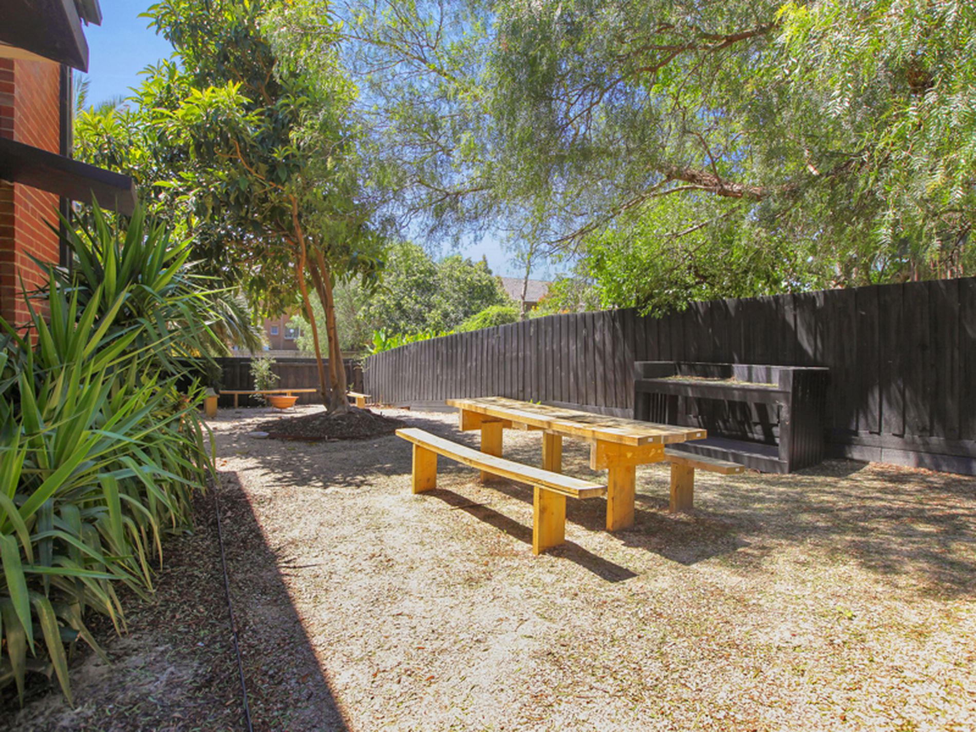 1 / 277 Nicholson Street, Seddon
