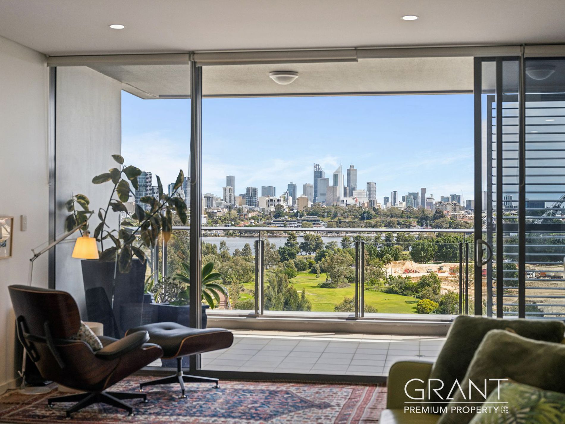807 / 2 Oldfield Street, Burswood - Image 1