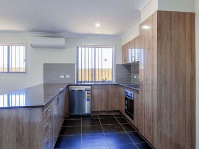 5 Sidney Court, Logan Reserve
