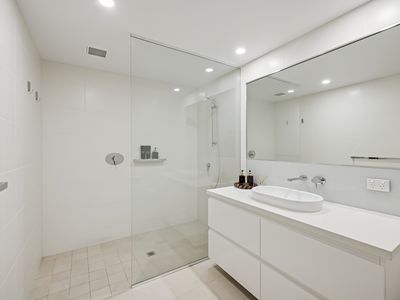 4 / 39-43 Bow River Crescent, Burswood