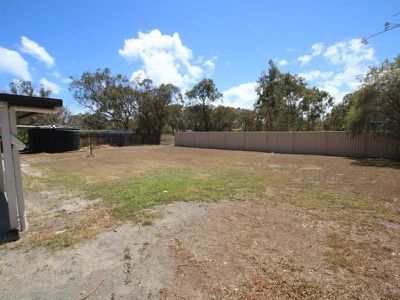 11 Shore Road East, Urangan