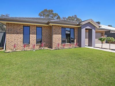 8 Stockyard Way, Thurgoona