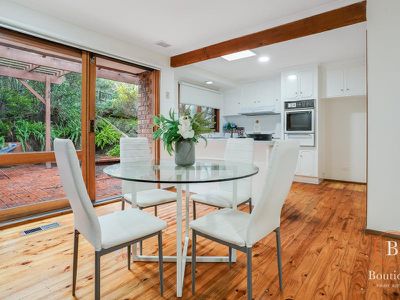 5 Melville Drive, Greensborough