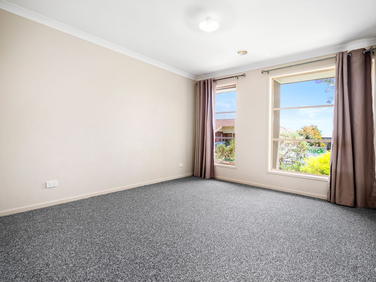 5 MACKEY STREET, Wodonga sellbuyrent