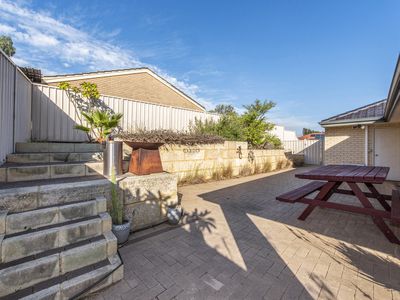 12 Holcombe Road, Warnbro