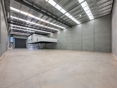 4 / 4 Amherst Drive, Truganina