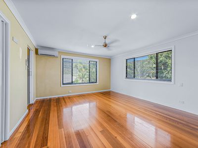 4 Daydream Court, Cannonvale