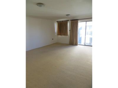 4 / 15 Kembla Street, Wollongong