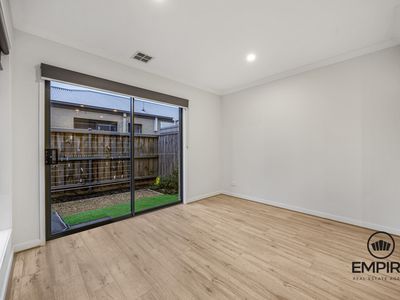 36 Treehouse Avenue, Clyde